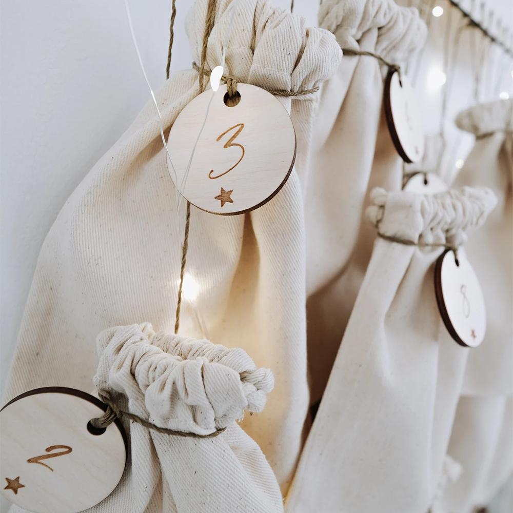 

24 шт. Деревянные цифры для Адвент-календаря Рождественские подвески Счастливый канун Рождества Носок Каминная полка Настенный декор Новогодний подарок 13x18cm