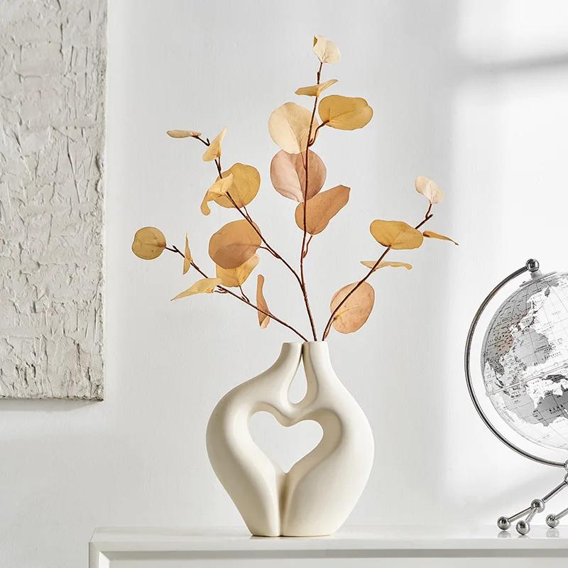 Ceramic Couple Figurines Vase Lover Heart Statue for Pampas Grass Nordic Abstract Home Living Room Bedroom Centerpiece Decor