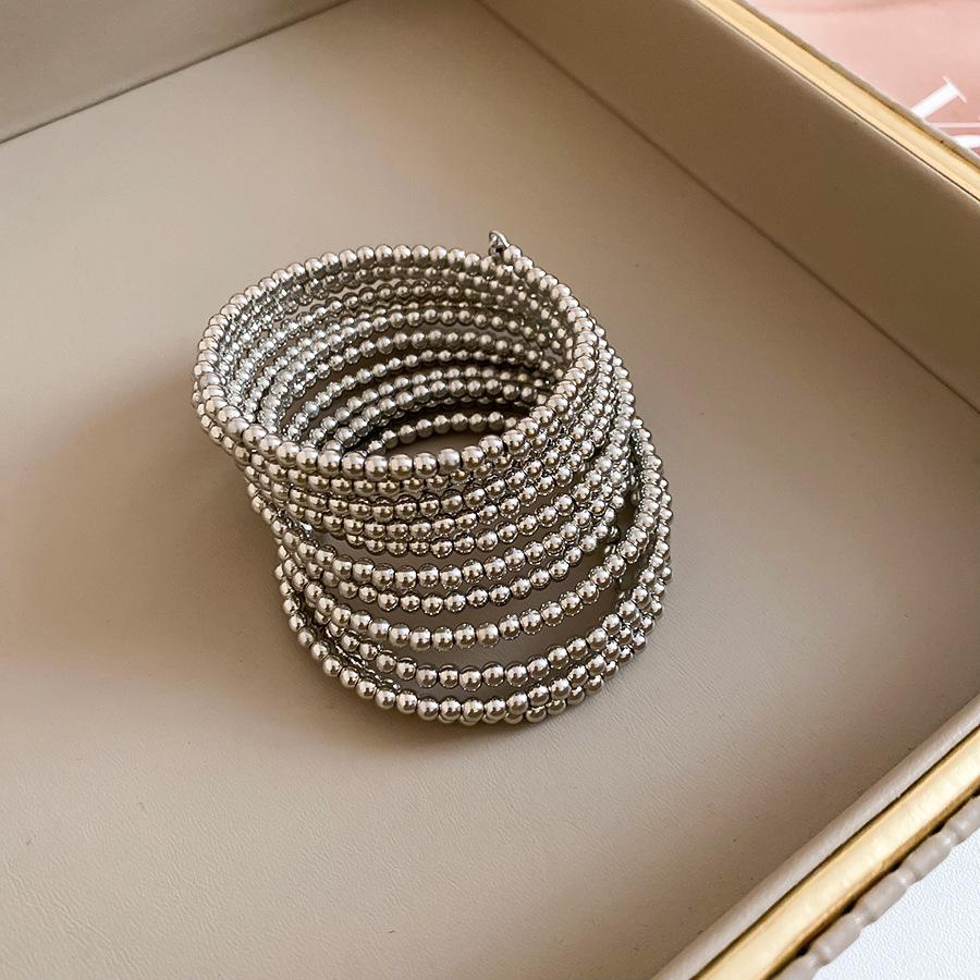 

Elegant Multi-Layer Geometric Bracelet: Luxury, Personalized Design, and Bold Cross-Border Statement Jewelry
