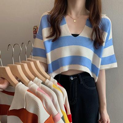 T-shirt Court Décolleté Plongeant à Revers Rayé Femme Été Ample Fin Tricot Hauts Décontracté Essentiel Confort et Style Pulls T-shirts Coupe Slim