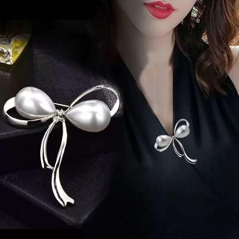 Pearl Heart Brooch: 2025 Autumn/Winter Trend - Korean Exquisite Pin for Women