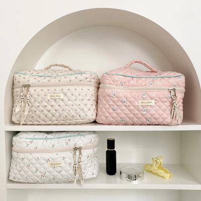 Korean Cute Cosmetic Bag Portable Zipper Makeup Pouch Quilted Clutch Handbag Large-capacity Floral Print for Ladies Girl