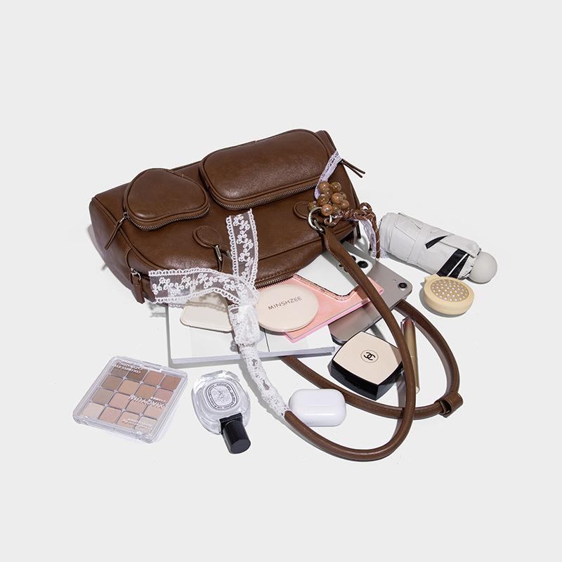 Niche Retro Bowling Bag Women's Bag 2025 New Large Capacity Shoulder Underarm Bag Versatile Commuter Tote Bag