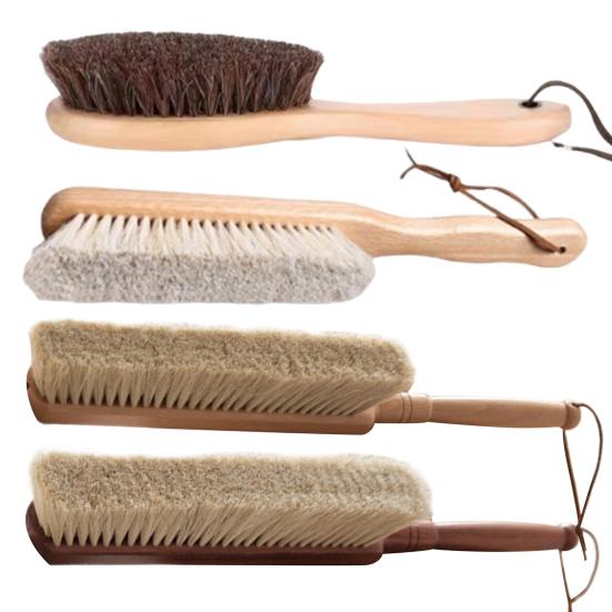 Clothes Brush Manual Lint Remover Handheld Dust Removal Brush with Soft Bristles