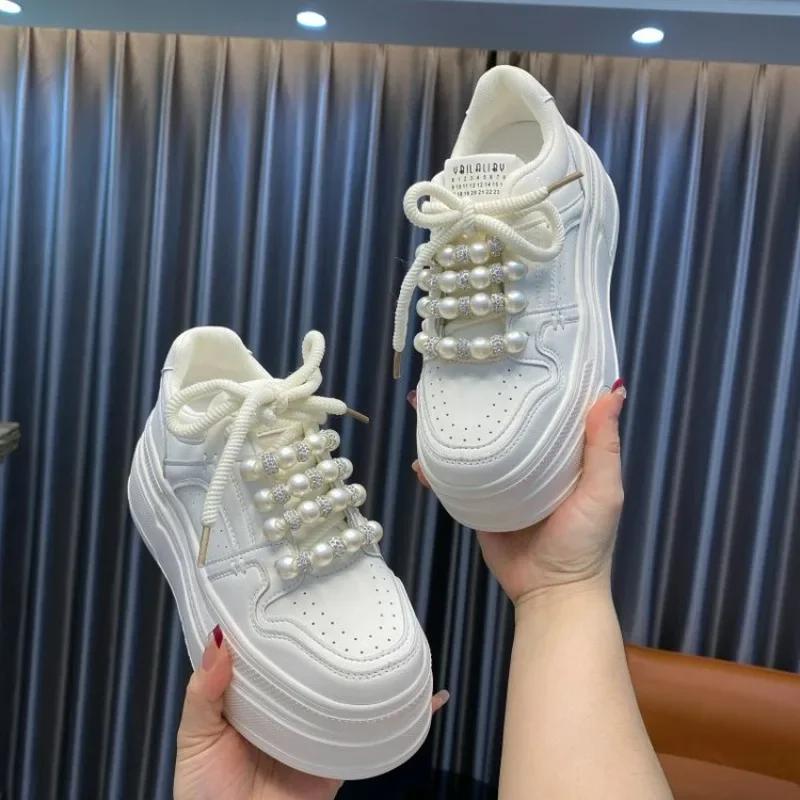 Fashion Hot Sale 2024 White Shoes Women Lace Up Pu Leather Wedges High Heel Shoes Female Breathable Chunky Platform Fashion Sneakers