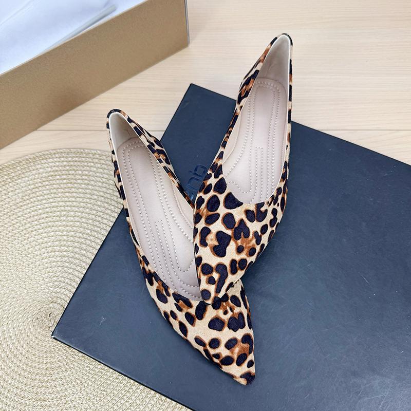 Fashion Flat Shoes for Women 2025 Spring and Autumn New Style Suede Pointed Shallow Mouth Soft Sole Large Size Women's Shoes