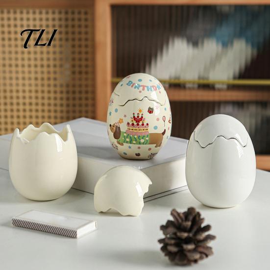 Romantic Atmosphere Lamp Ceramic Eggshell Candle Holder for Scented Candles, Candles Thoughtful Birthday Present Container, Minimalist Art Ornament
