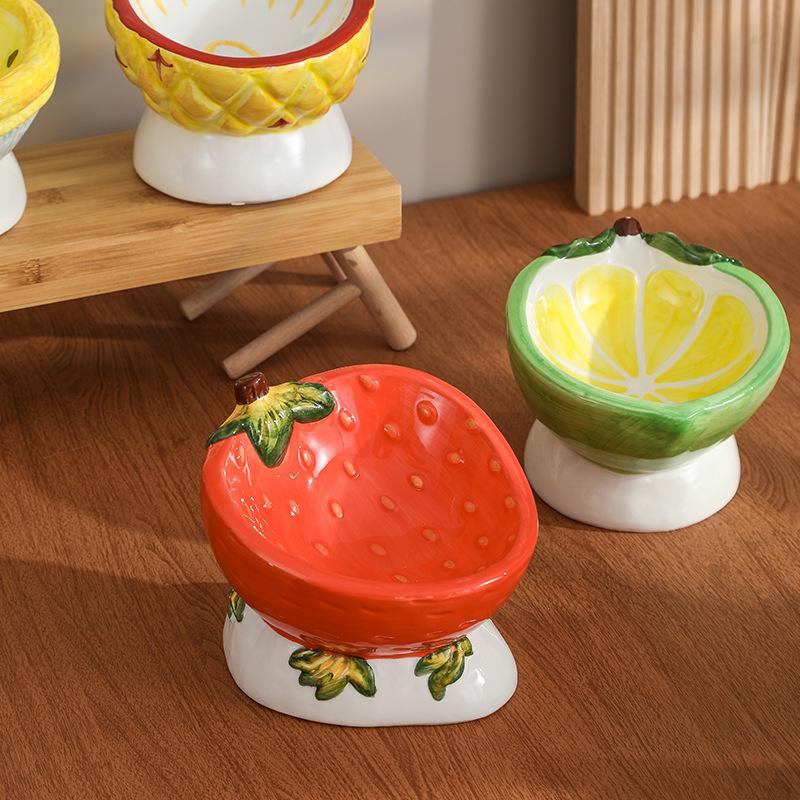 

Керамическая миска в форме фруктов для кошек, милые приподнятые кормушки для еды и воды, поднятые наклоненные щенки, собаки, принадлежности для питья и еды