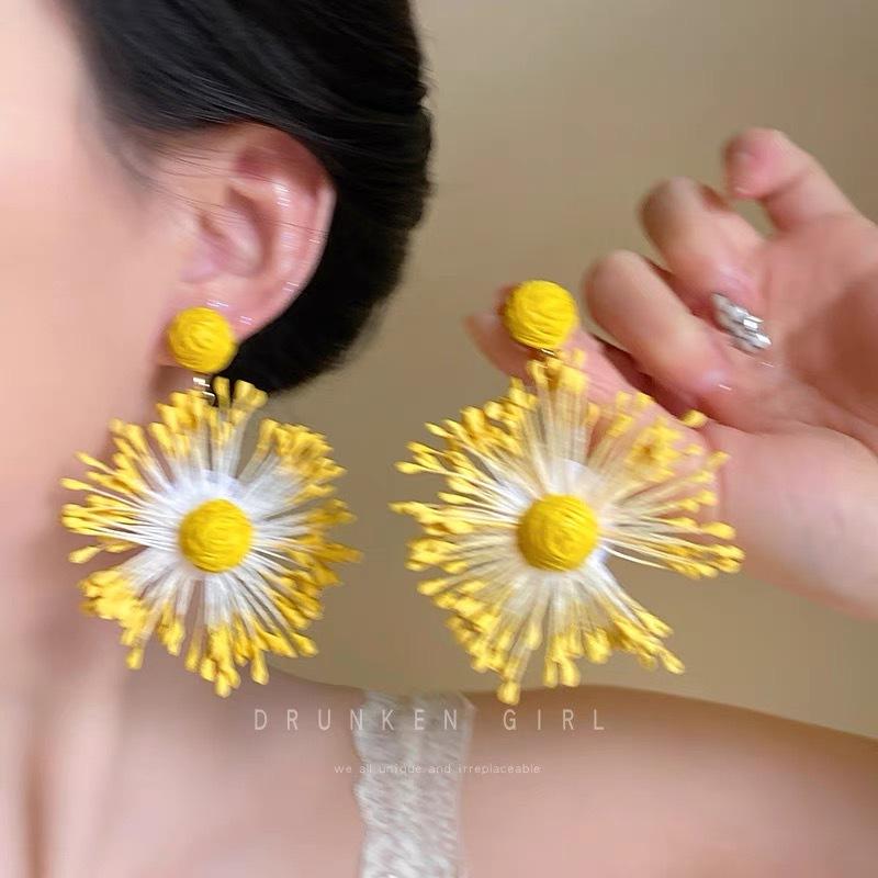 Golden Autumn Dangui Long Tassel Flower Mori Sweet Niche Design Earrings Ear Hooks Mosquito Coil Disc Ear Clips Women