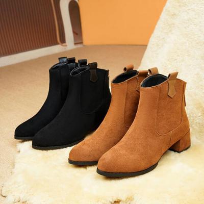 Damen Stiefeletten mit sexy spitzer Zehenpartie und Obermaterial aus Wildleder. Schlichter und vielseitiger Stil, geeignet für den täglichen Arbeitsweg Chelsea Boots