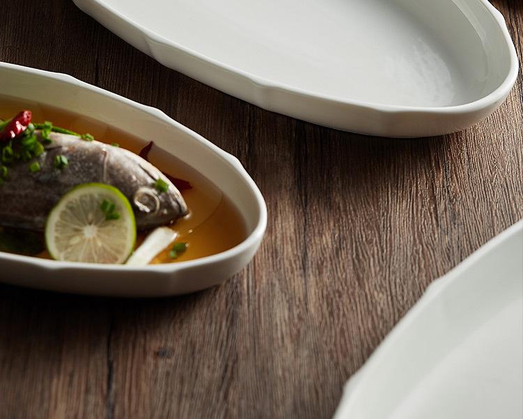 Elegante Große Japanische Keramik Dampfgarplatte für Gehobenes Essen