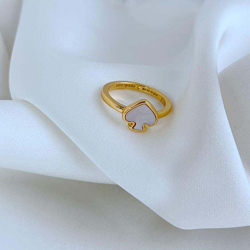

Trendy Natural Heart Shell Inlaid Ring Size 8 золотой