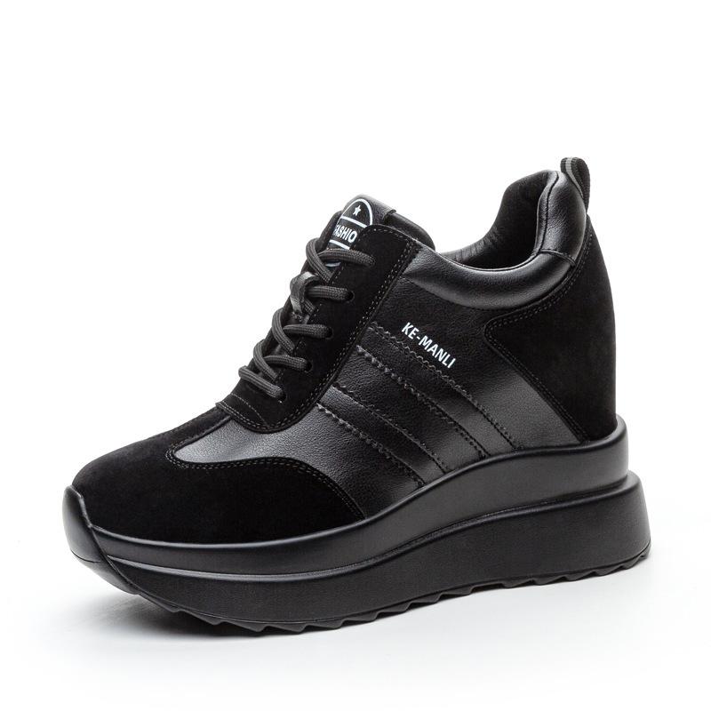 

Осенью и зимой новые туфли на платформе-маффине на танкетке повседневные и стройнят, а внутренняя высота увеличивается на 10 см.. Маленькая женская обувь 36