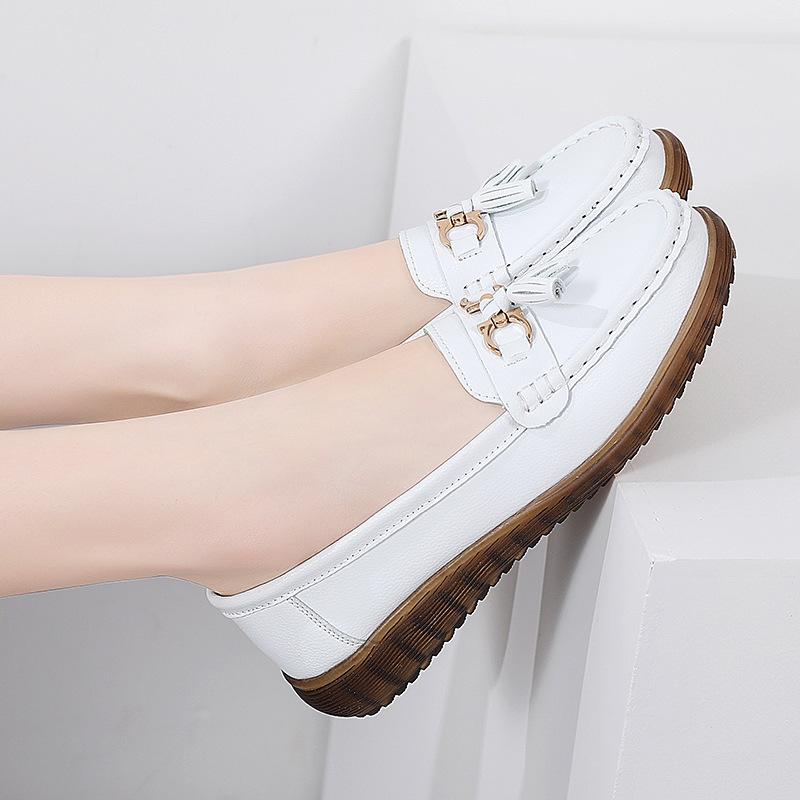 Versatile tassel leather soft-soled Doudou shoes medium old mother shoes non-slip pregnant women's single shoes