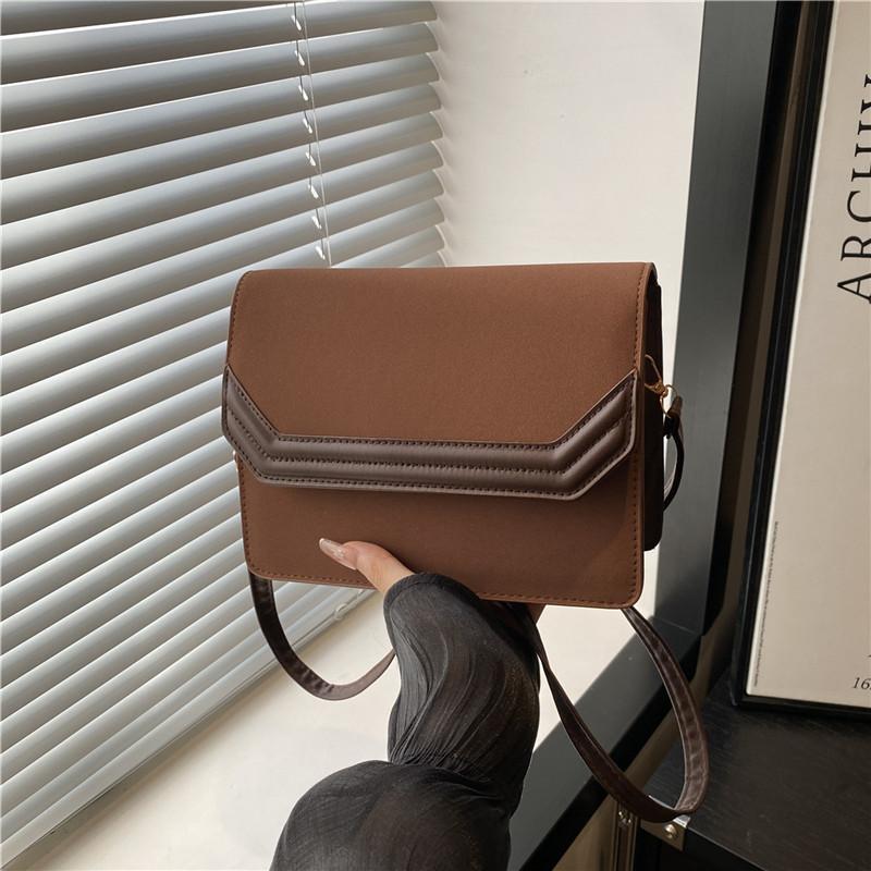 

Small square bag autumn new bag women s bag personalized fashion shoulder bag retro commuter women s messenger bag bag