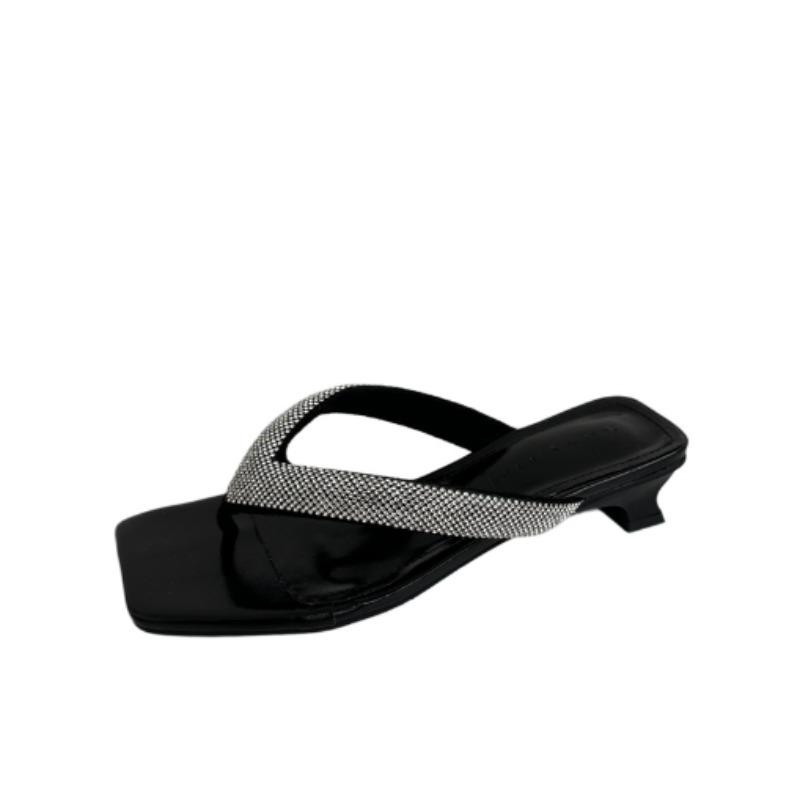 Fashion Summer New Diamond-shaped Slippers Women Design Pinch Toe Thin with Fashion Women Wear Outside Flip-flops