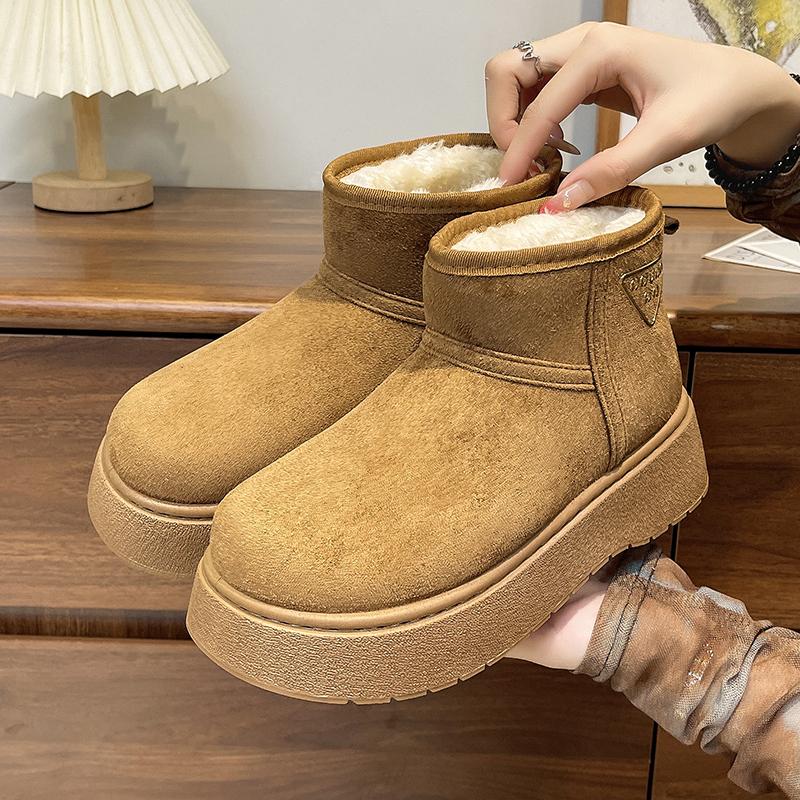 

Winter Women Short Plush Warm Snow Boots Casual Shoes New Suede Fur Chelsea Ankle Boots Flats Platform Ladies Shoes Botas 42 коричневый
