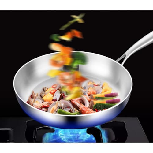 The stainless steel frying pan is non-stick, durable, lightweight, dishwasher safe, and non-toxic. (26cm)