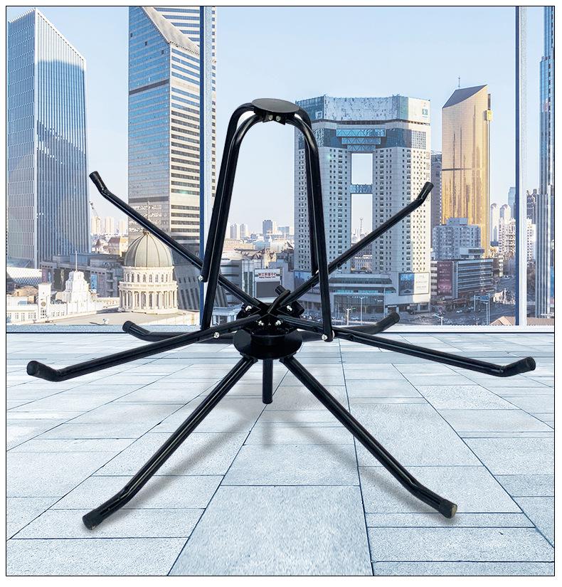 Držák pro pokládku potrubí podlahového vytápění a navíječka pro spirálu vodního rozdělovače