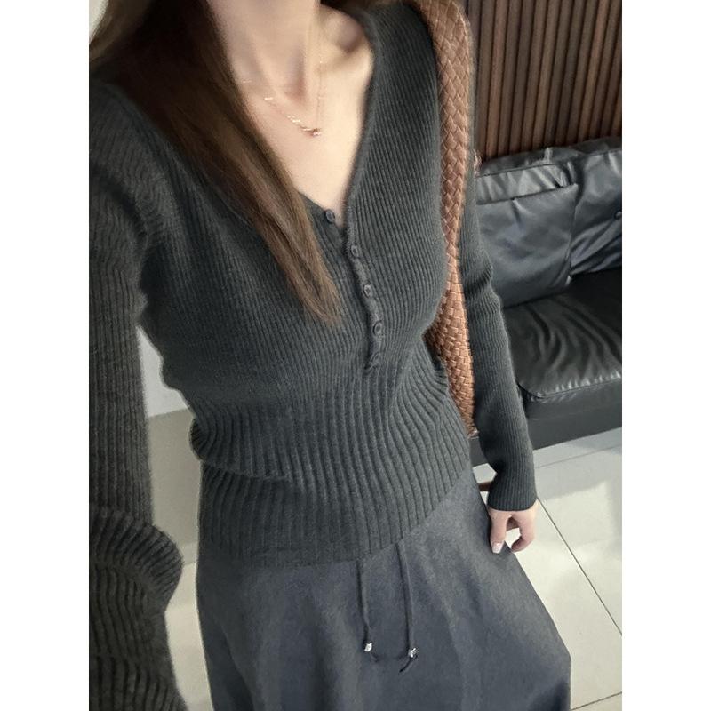 Korean Gray V-neck Knitted Bottoming Shirt for Women's Inner Wear Autumn and Winter 1116 New Soft Waxy Waist and Thin Long-sleeved Top
