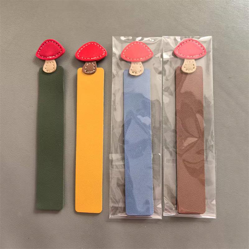 Mushroom-shaped PU Leather Bookmark,Durable & Cute Reading Accessory for Books,Journals,Planners,Gift for Book Lovers & Students