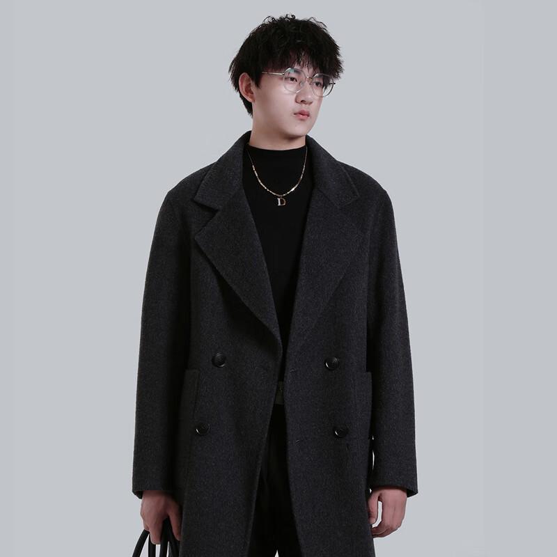 

Мужское двустороннее пальто средней длины из чистой шерсти 185