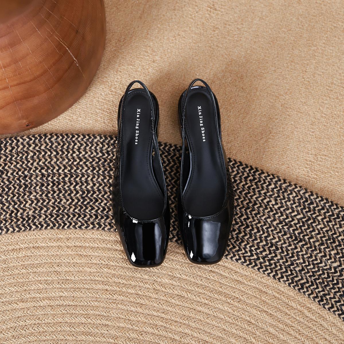 

3368-1 Glossy simple style square head thick heel single shoes women s new bag head rear empty shallow mouth medium heel single shoes women s shoes 35 чёрный