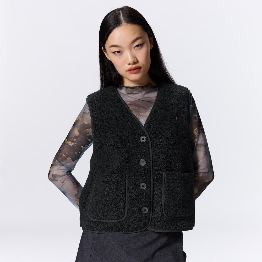 

Gu By Uniqlo Boa Vest+ec