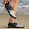 Chaussures d'eau pieds nus pour hommes à la mode, chaussures de plage à séchage rapide, sandales de sport de randonnée, design dégradé, chaussures d'entraînement confortables décontractées pour l'extérieur