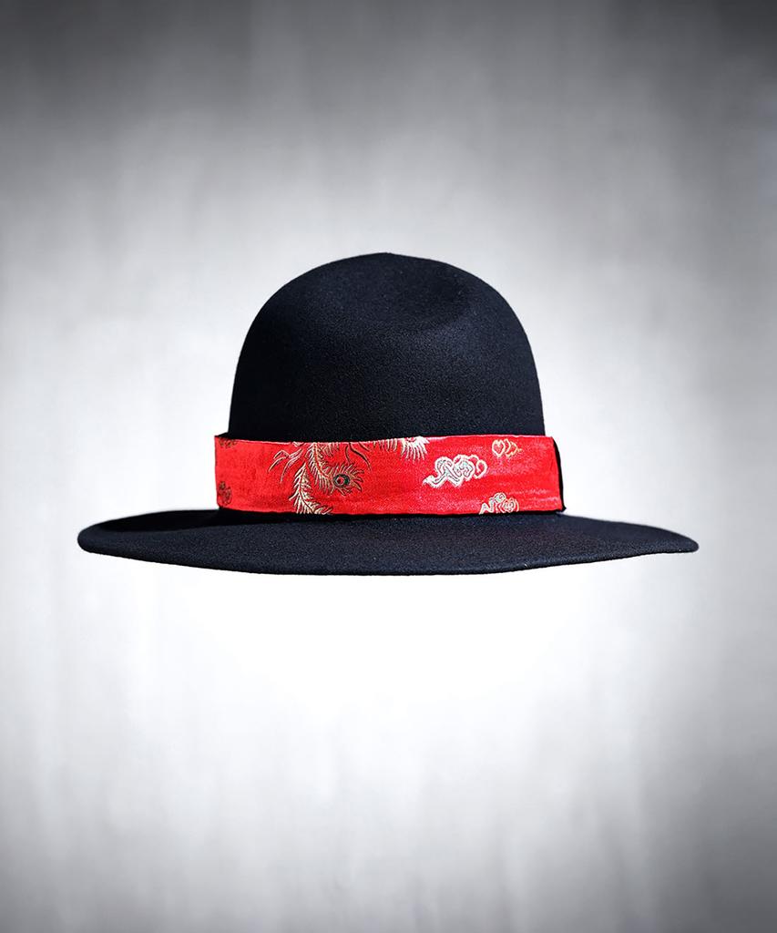 Kileutimuka Oriental Fabric Line Mountain Fedora Red