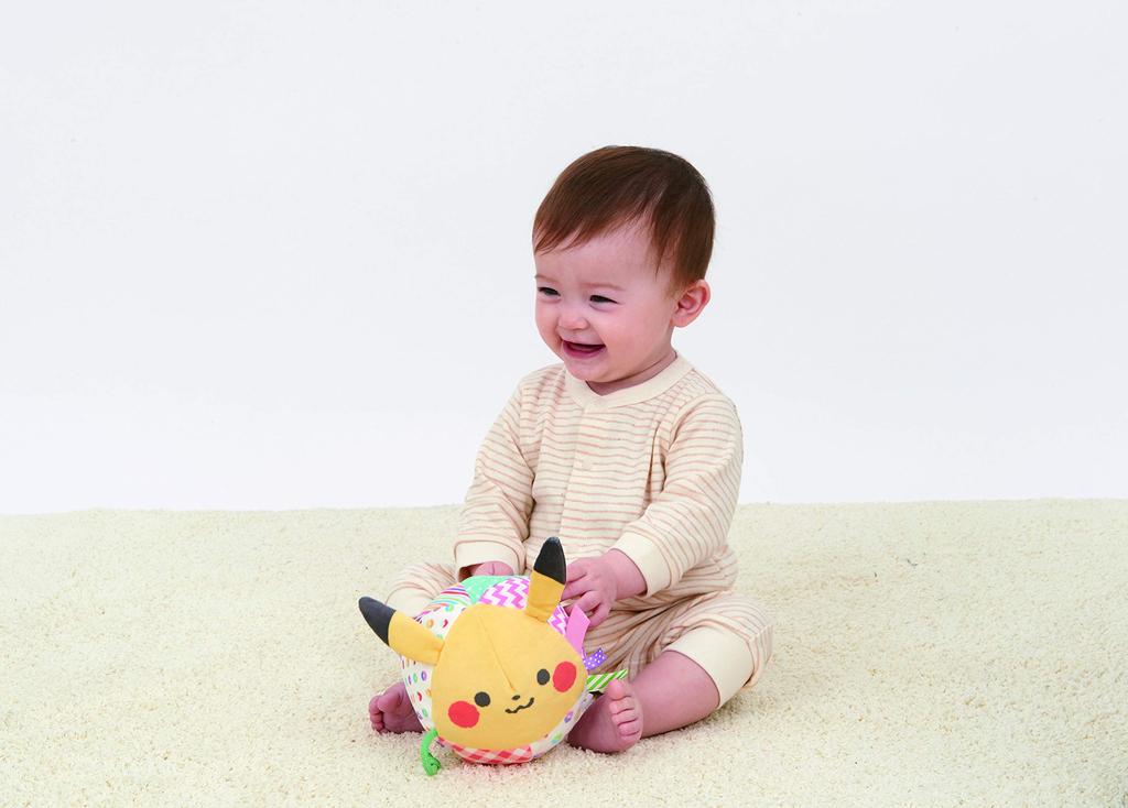 Monpoke First Soft Pikachu Ball