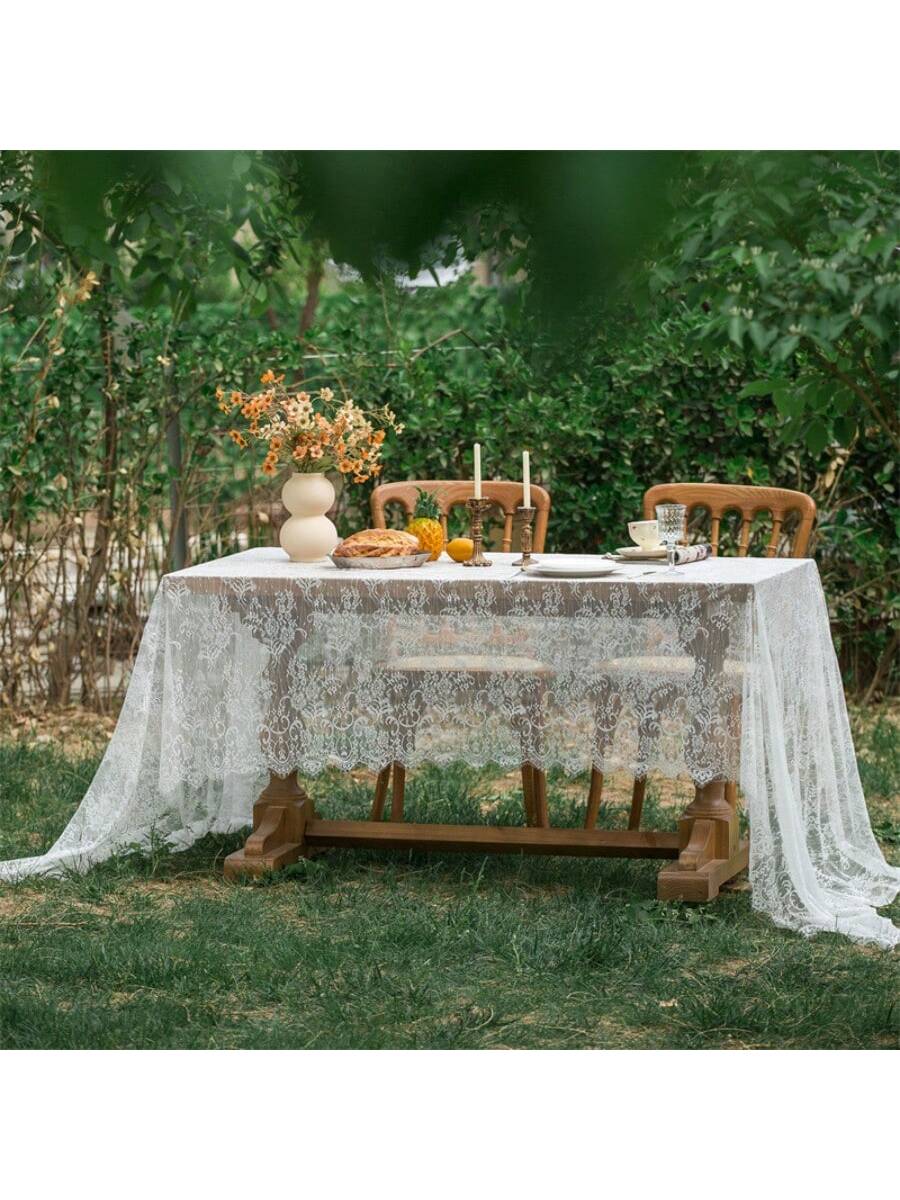 

White lace party tablecloth, wedding decoration tablecloth, suitable for summer picnics, Valentine s Day decorations 150x150cm (Diameter) белый