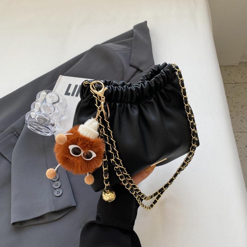 Trendy Solid Color Shoulder Bag 2023 New Winter Bag Women Casual Crossbody Chain Fashion Bucket Bag