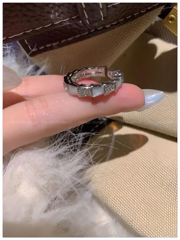 

Personalized Rings Sophistication срібний