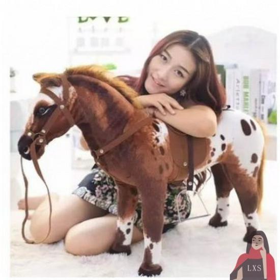 Детская деревянная лошадка-качалка