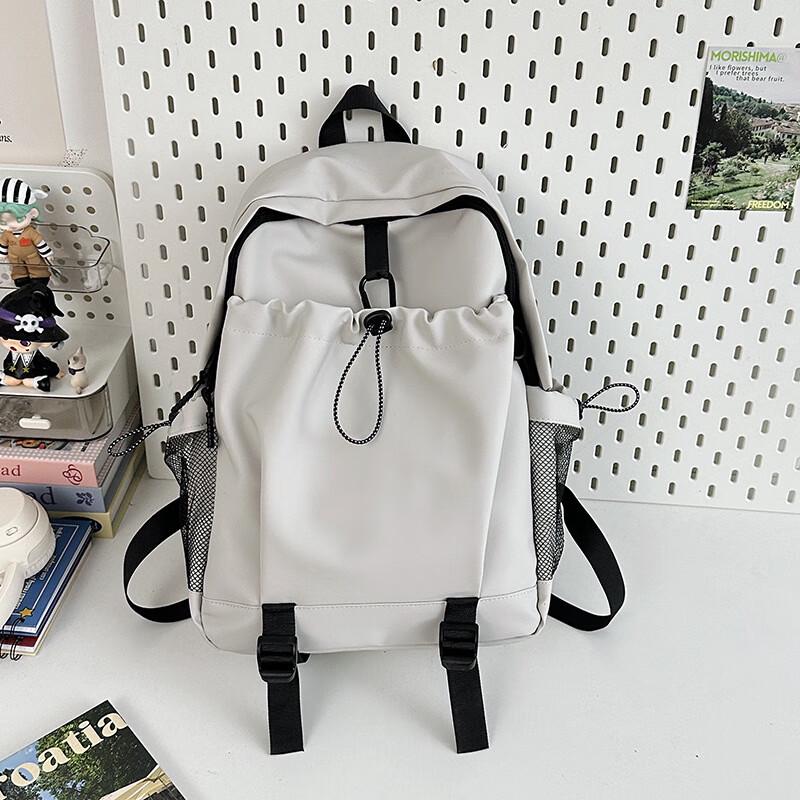 

Unisex Lightweight Water-Resistant Commuter Backpack One Size