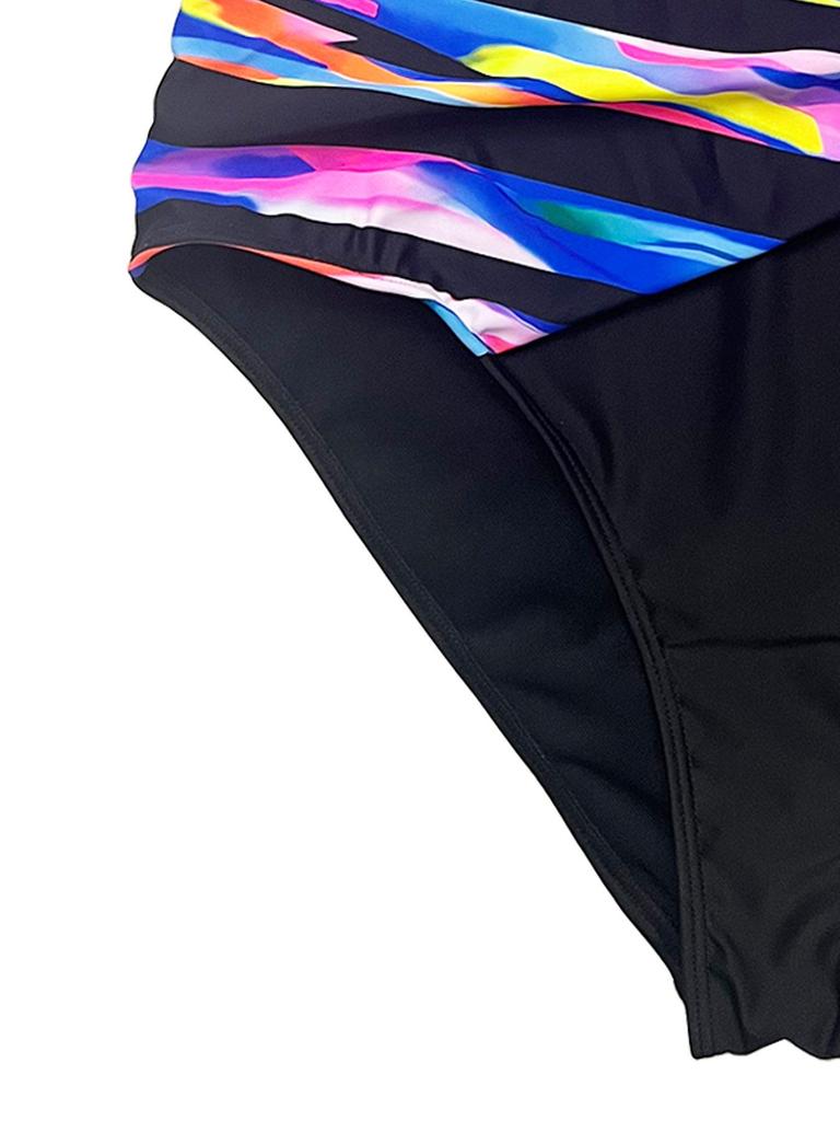 Plus Size Slimming One-Piece Swimsuit – Fashionable Print