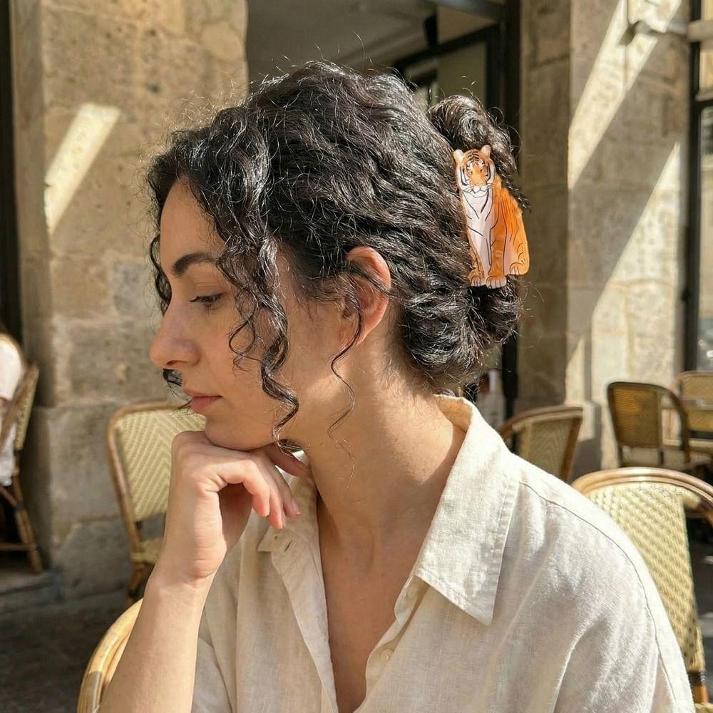 PC Tiger Hair Claw Acrylic Large Shark Clip Creative Animal Shaped Hair Clip  Streetwear