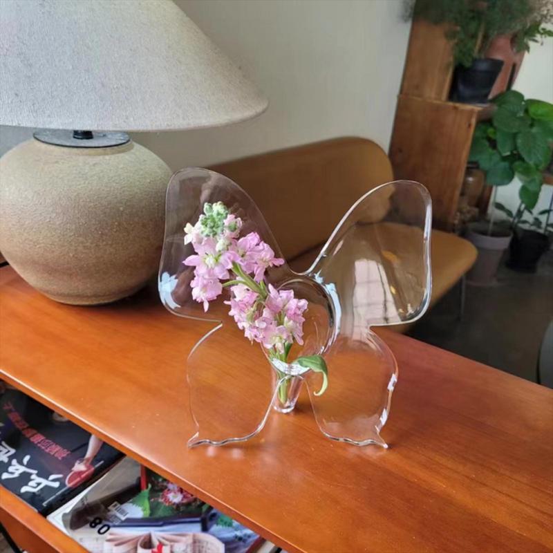 Klarer Acryl-Schmetterlings-Vase Dekorative Acryl-Klare Vase für Zuhause Schmetterlingsförmige Einzelblumen-Vase für Kinder Erwachsene Freunde