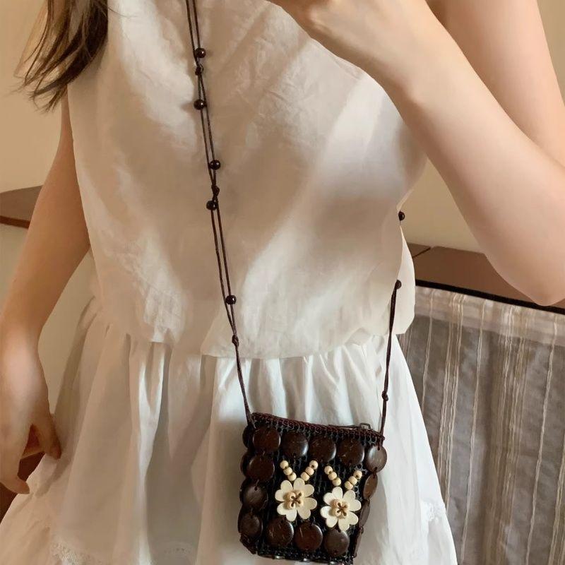 Coconut Shell Bag Handwoven Crossbody Bohemia Ethnic Beach Vacation Purse Mini Cell Phone Shoulder Bag for Women