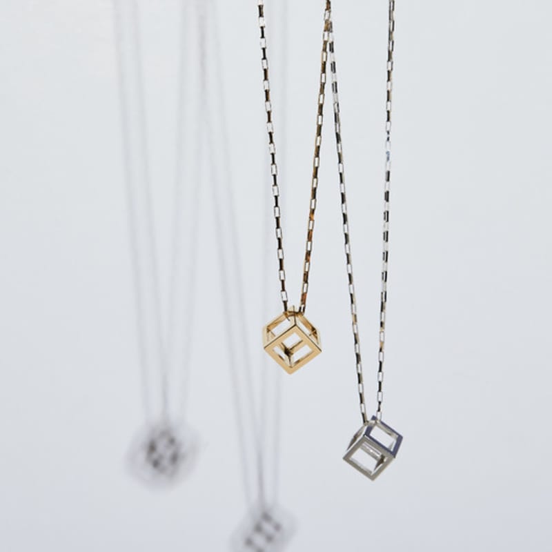 BONAFIDE JEWELRY Großer Rahmen Würfel Halskette