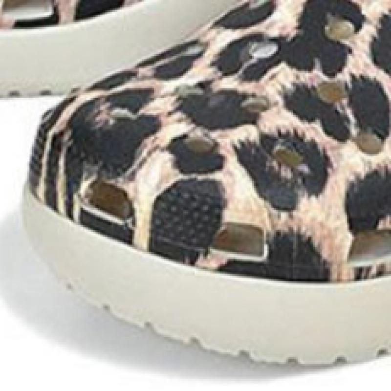 CrocS Women S claSSic Platform Animal Mix clogS Leopard 207844 2y4