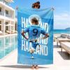 Asciugamano da Spiaggia Giocatore di Calcio Haaland, Asciugatura Rapida, Facile da Curare, Adatto Sia per il Fitness che per le Vacanze al Mare, Essenziale per lo Sport