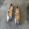 Neue silberne spitze leichte Mund Ein-Wort Einzel-Schuhe Damen flacher Absatz Leder Mary Jane Schuhe