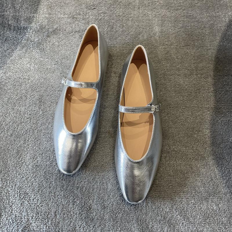 Neue silberne spitze leichte Mund Ein-Wort Einzel-Schuhe Damen flacher Absatz Leder Mary Jane Schuhe