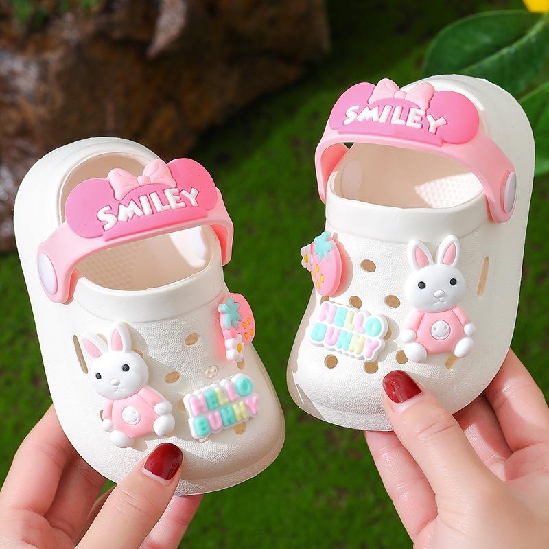 Girls' Sandals, Children's Summer Indoor Soft-Soled Anti-Slip Slippers for Infants and Toddlers, Cartoon Closed-Toe Hole Shoes for Boys.