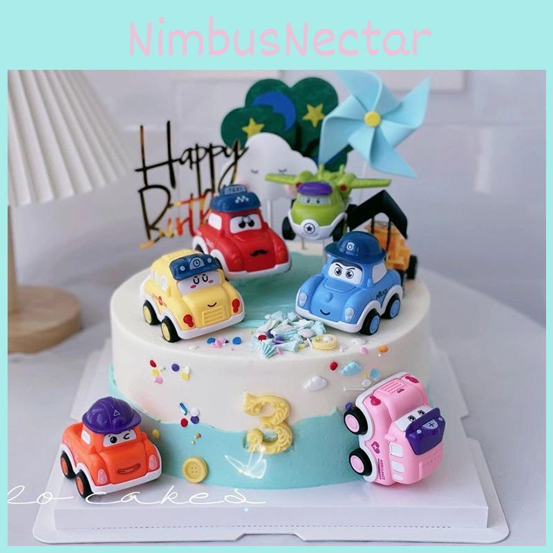 Sevimli Çizgi Film Yarış Arabası Pasta Süsleme Seti Çocukların Doğum Günü Kutlamaları İçin Mükemmel