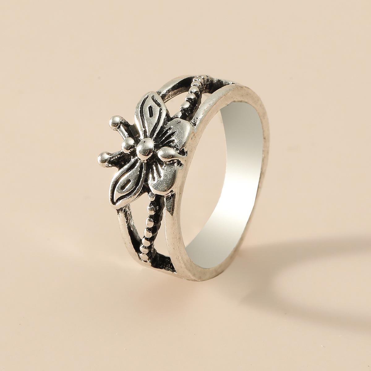 Retro Butterfly Ring: European  American Fashion Trend