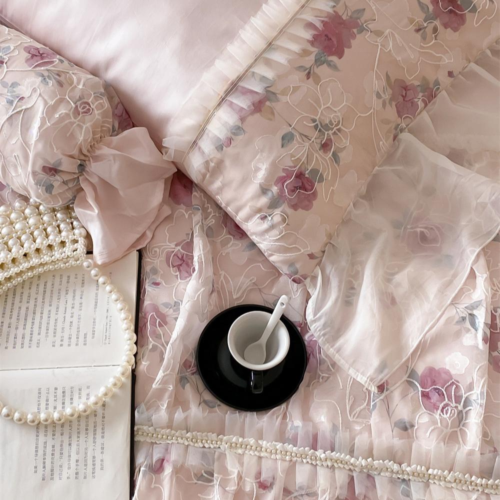 Cotton Bedding Four-piece Set French Rose Print Skin-friendly Breathable Quilt Cover Sheet Pillowcase Kit