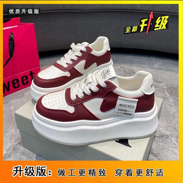 

New Chinese-style women s low-heeled niche shoes, new summer commuting heightening wear-resistant street shooting German training shoes 35